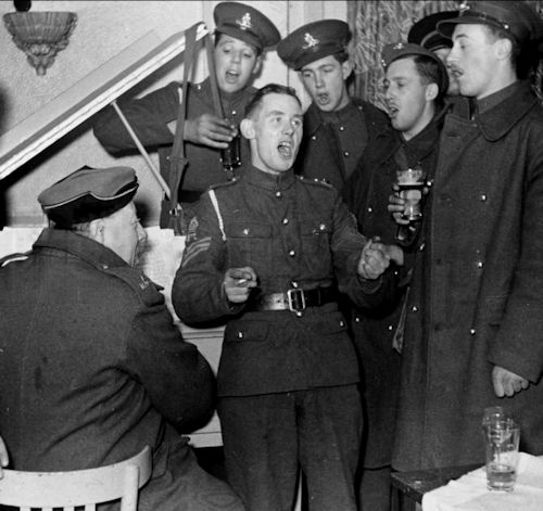 The header graphic is a photograph titled Battery Quartermaster Sergeant Leading His Men in It's a Long Road to Tipperary, World War 1, photographer unknown.